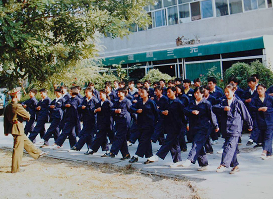 乐动官方登录（中国）官方在线登录员工积极参加军训活动